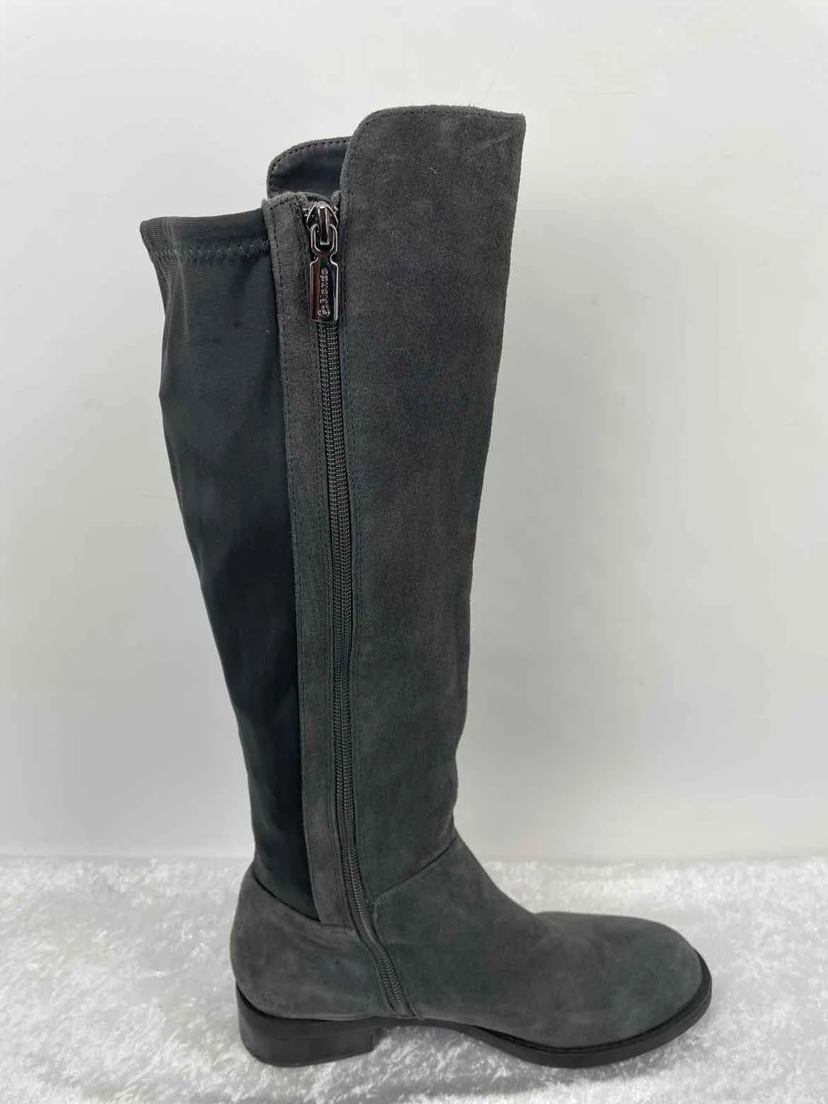Blondo Women Size 8.5 gray/black Waterproof Knee Height Boots