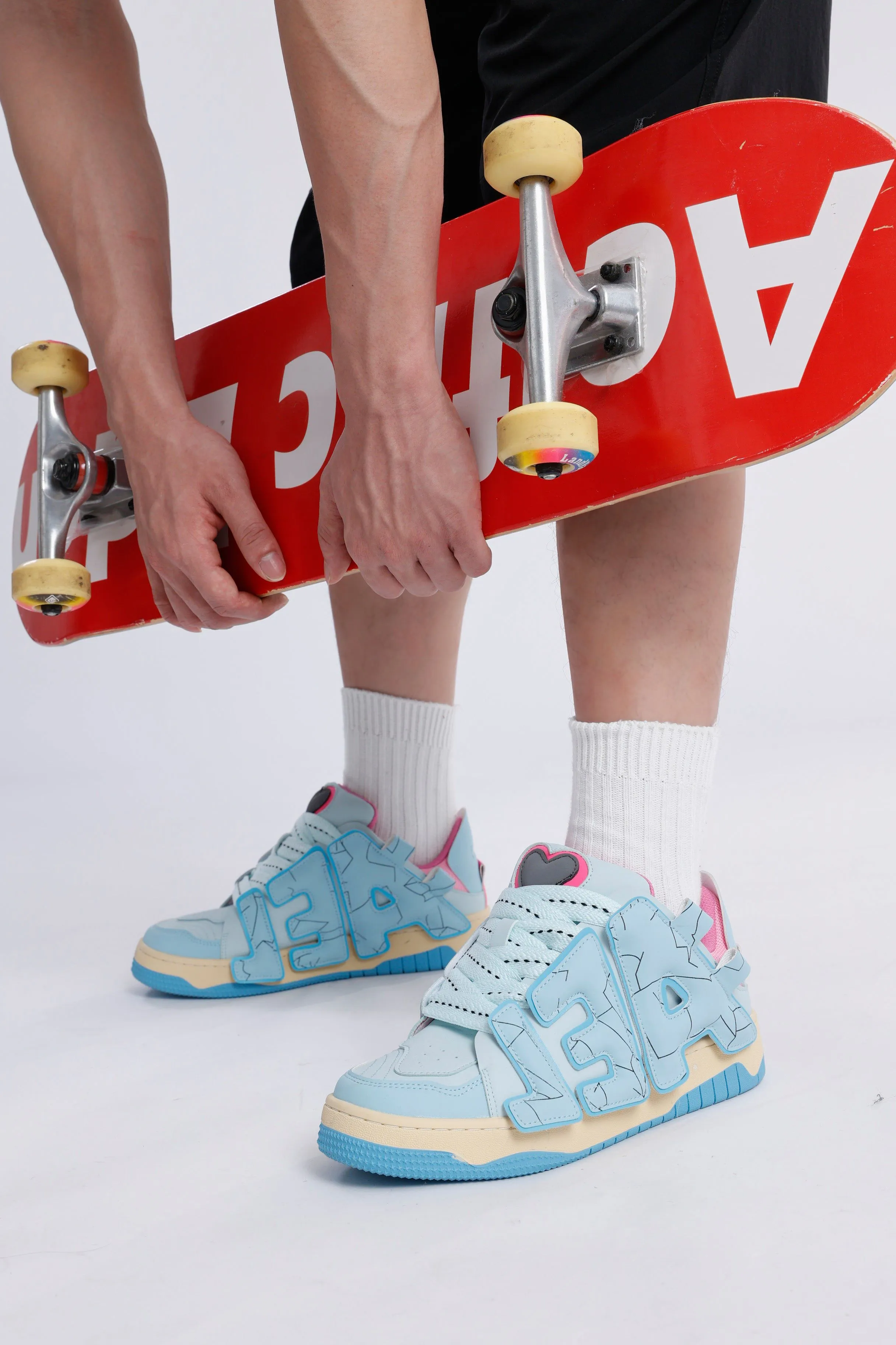 StarryClimb Applique Embroidery Big Letter Skate Shoes
