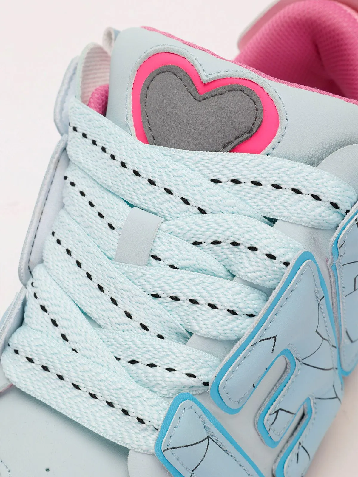 StarryClimb Applique Embroidery Big Letter Skate Shoes